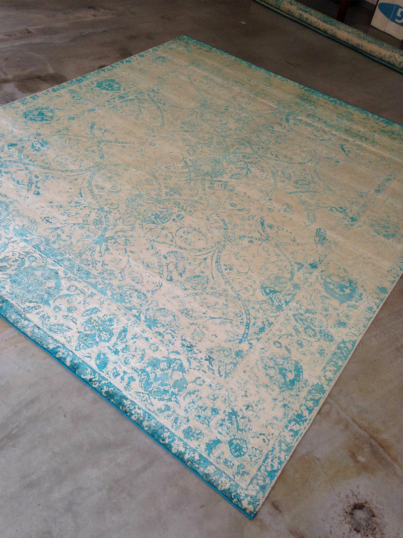 Rajasthan-03-Supreme-ZeroPile-ElectricBlue-on-Cream-ID-400472-BS