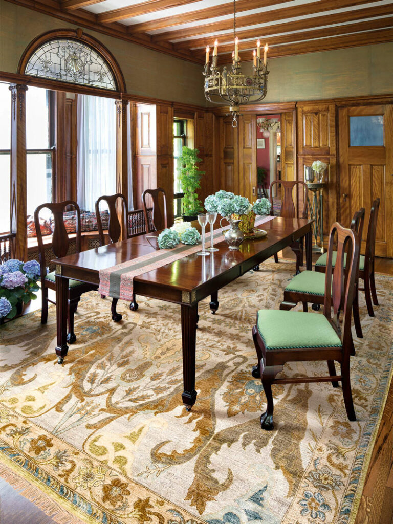 Elizabethan Rug UrbanLavish No. 01 Elizabeth - RUG STAR